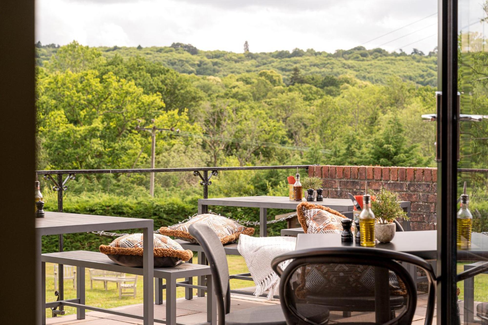 Voco Lythe Hill Hotel & Spa By Ihg เฮเซิลเมียร์ ภายนอก รูปภาพ