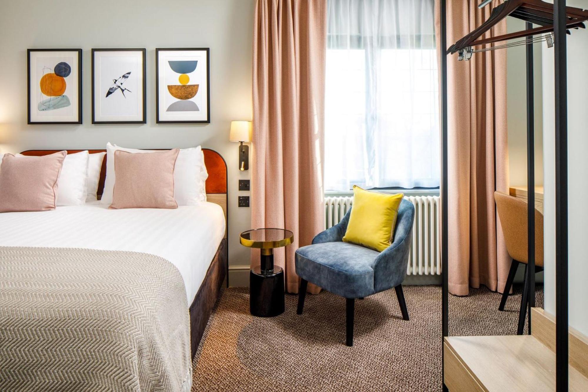 Voco Lythe Hill Hotel & Spa By Ihg เฮเซิลเมียร์ ภายนอก รูปภาพ
